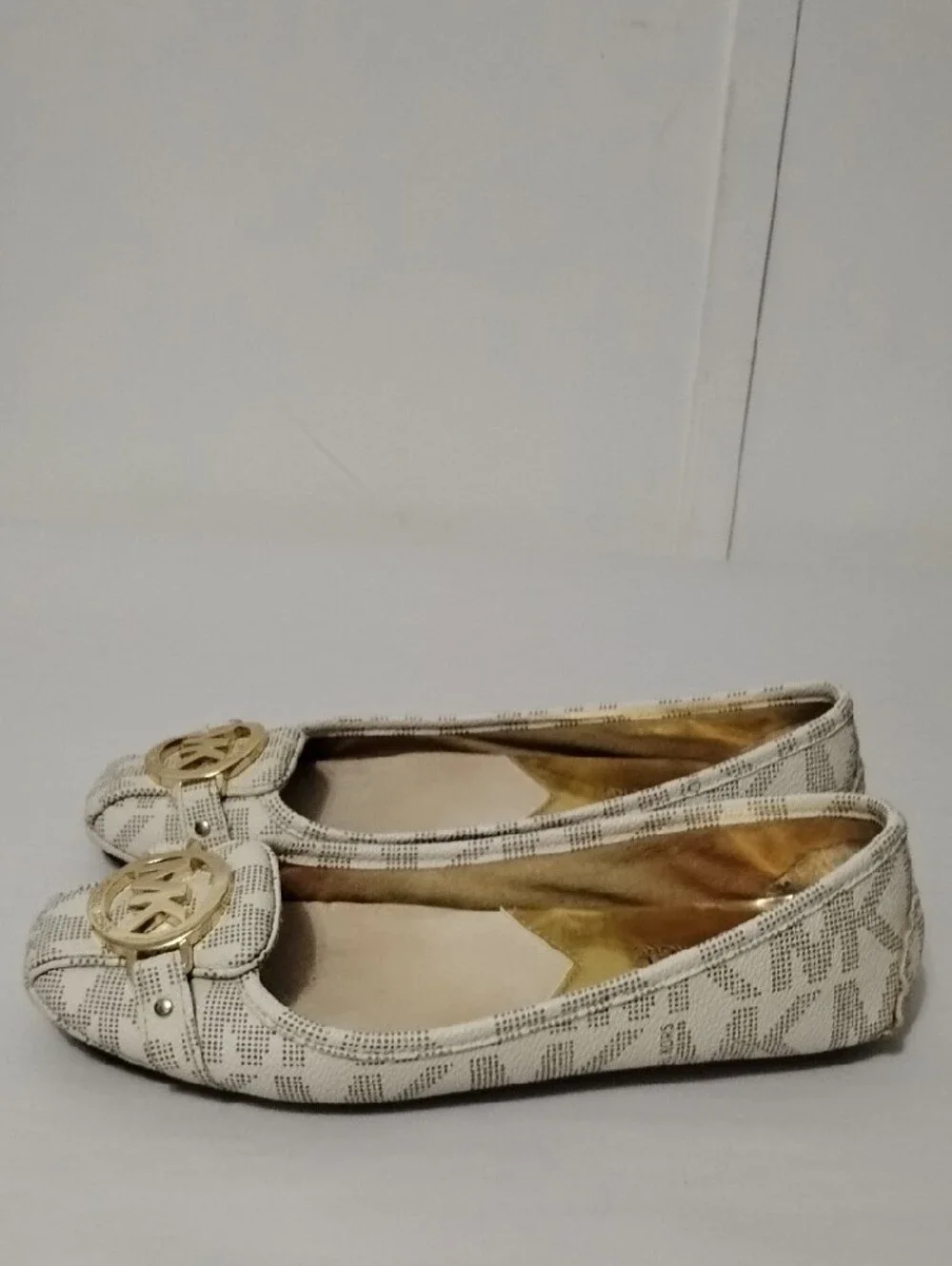 Michael Kors Cream Logo-Embellished Ballet Flats‎
